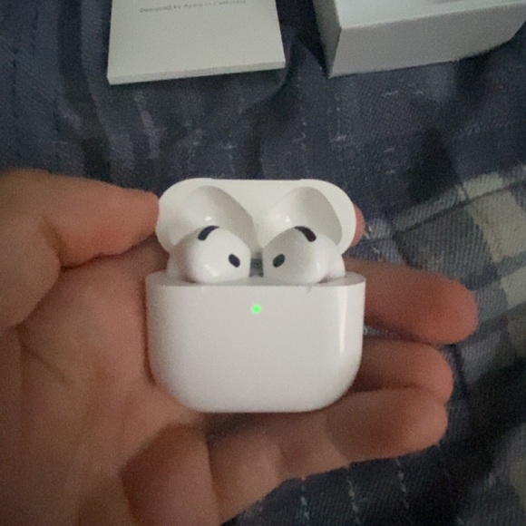 Aírpods 4th gen